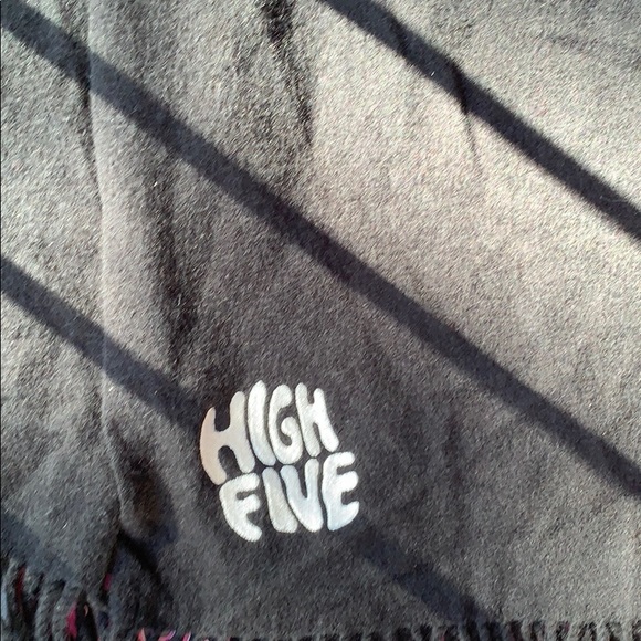 Urban Outfitters scarf - Picture 6 of 7